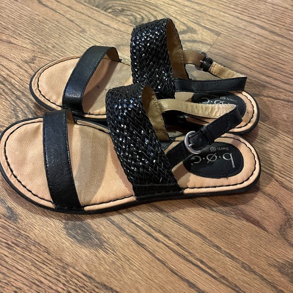 B. O. C. Woven Sandals with Black Straps - Picture 2 of 3